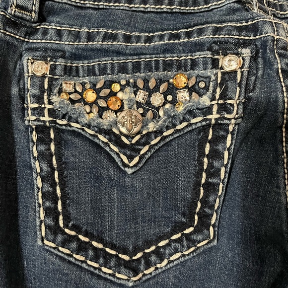 Miss Me Boyfriend Capri - Picture 7 of 8